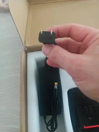 Luz UV Potente 405NM Patente CN202430805423.5