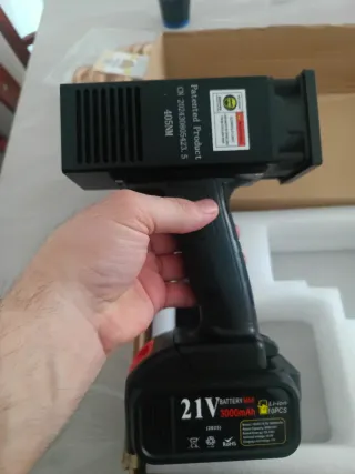 Luz UV Potente 405NM Patente CN202430805423.5