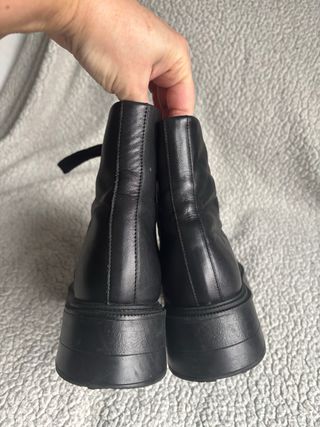 Botines negros piel cordones plataforma