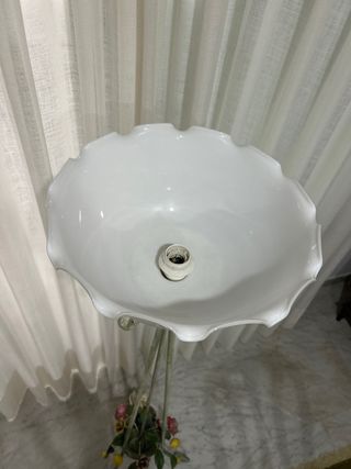 Lampara de pie con flores y limones de forja.