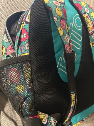 Mochila Totto con estampado de emojis
