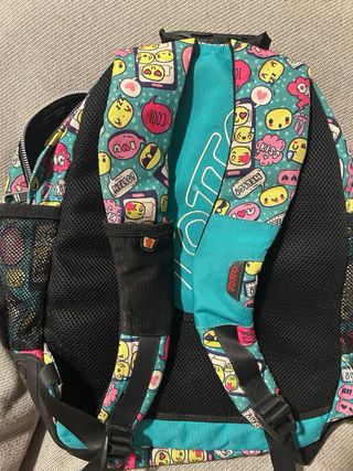 Mochila Totto con estampado de emojis
