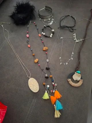 Lote de bisutería variada