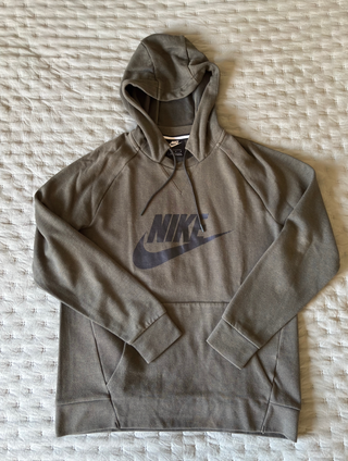 Felpa Nike con cappuccio verde oliva