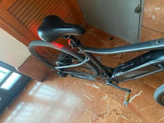 Bicicleta Eléctrica Riverside Gris