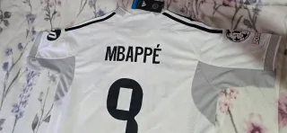 Camiseta ASTRO Negra y Rosa