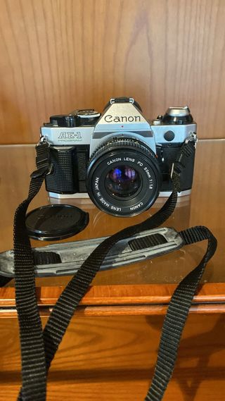 Cámara Canon AE-1 Program Plata