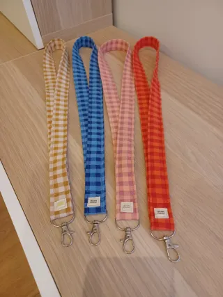 Llaveros/Colgantes de tela a cuadros (4 uds)