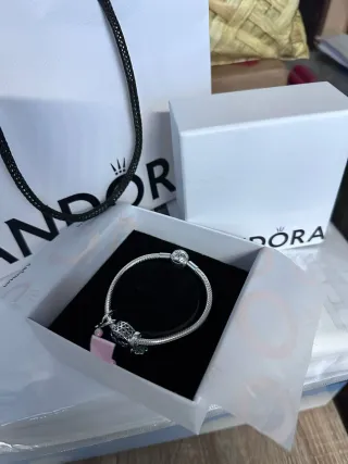 Pulsera Pandora con 3 charms