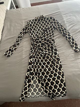 Vestido largo estampado con abertura