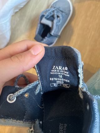 Zapatos para bebé grises