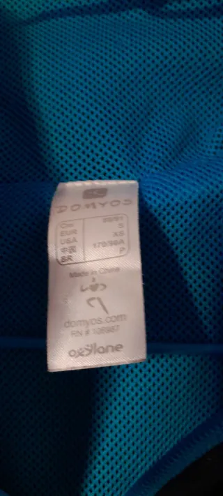 Cortavientos con doble uso chaqueta y chaleco