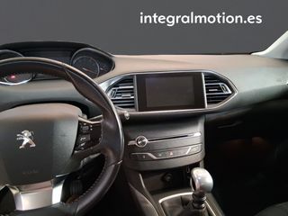 Peugeot 308 5p Allure 1.2 130 S&S