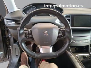 Peugeot 308 5p Allure 1.2 130 S&S