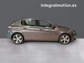 Peugeot 308 5p Allure 1.2 130 S&S