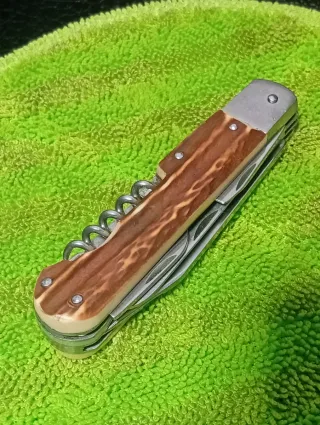 Navaja Mikov Multiusos con Funda