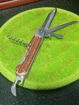 Navaja Mikov Multiusos con Funda