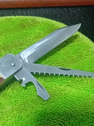 Navaja Mikov Multiusos con Funda