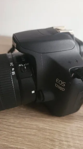 Kit. Canon EOS 1200D