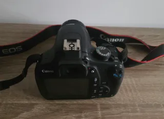 Kit. Canon EOS 1200D