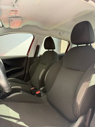 Peugeot 208 1.6 HDI 2016!!