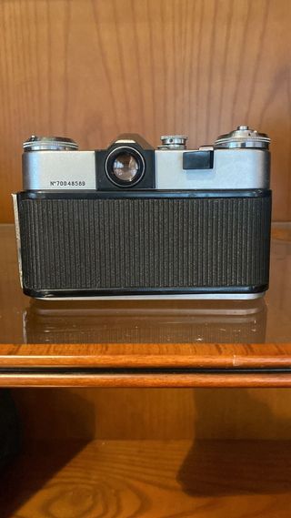 Cámara Zenit-E Vintage Negra y Plateada
