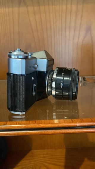 Cámara Zenit-E Vintage Negra y Plateada