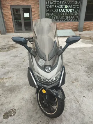 Dailim XQ 125 Scooter GT Automática