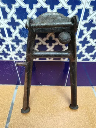 Caballete central moto