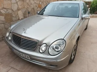 Mercedes-Benz Clase E 2004
