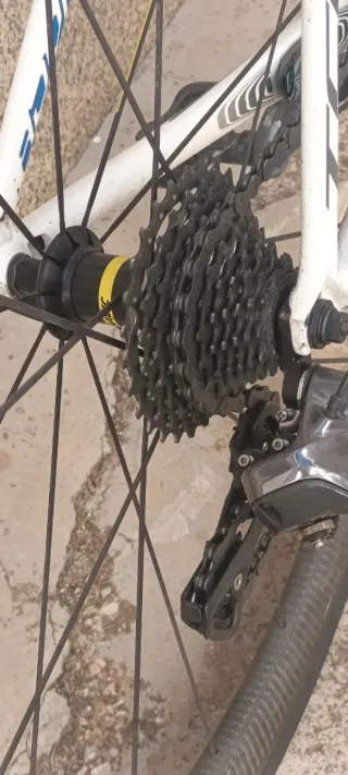 Giant TCR Advanced Carbon Di2 11V