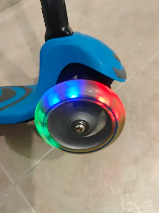 Patin infantil 3 ruedas azul