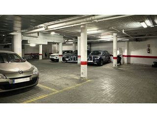 Garaje en alquiler en Encarnación - Regina en Sevilla