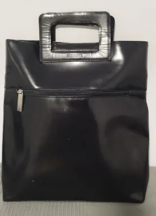 Bolso y cartera Farrutx negro y dorado