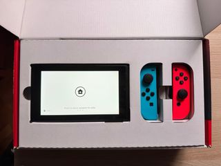 Nintendo Switch Console + Accessori