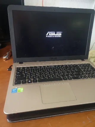 Portátil Asus Intel Core i5