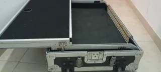 Maleta profesional DJ flight case