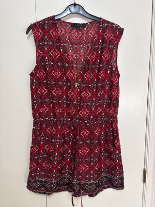 Mono corto estampado rojo