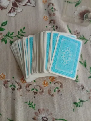 Carte da poker vintage con immagini pin-up