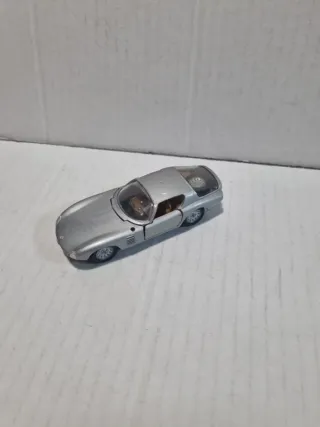 Alfa Romeo Canguro N°528 Politoys-M 1/43