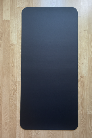 Esterilla negra yoga/pilates 173x61x0,6cm.