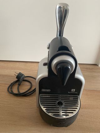 Cafetera Nespresso DeLonghi