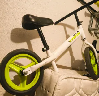 Bicicleta de equilibrio infantil