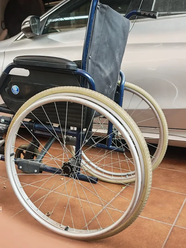 Silla de ruedas en perfecto estado