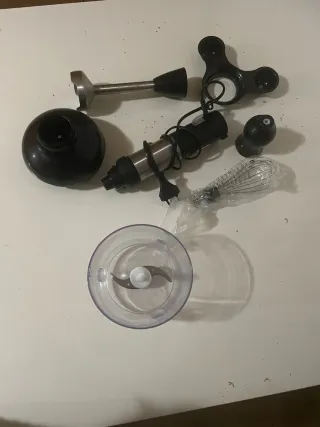 Batidora de mano con accesorios