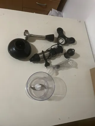 Batidora de mano con accesorios