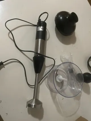 Batidora de mano con accesorios
