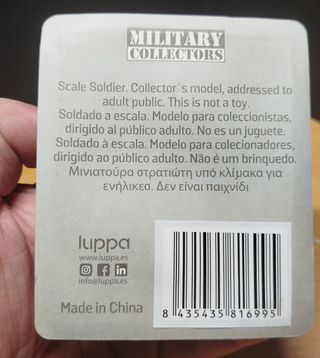 Una collezione di 5 soldatini di piombo