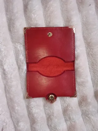 Cartera de cuero hecha a mano