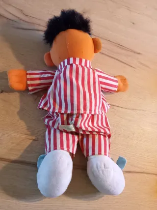 Muñeco pijama conejo